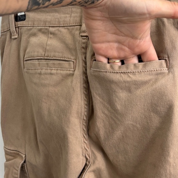 Refuge Men's Khaki Cargo Pants - Picture 7 of 7